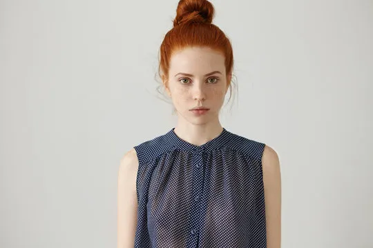 客服与合规专员